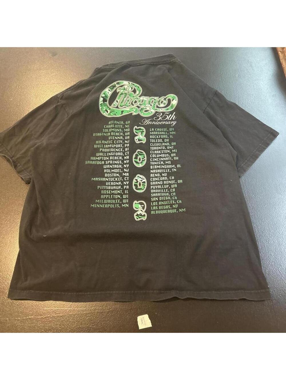 Vintage 2002 Chicago band t-shirt celebrating their 35th Anniversary tour.